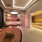 - Hotel, Conference & Sopot