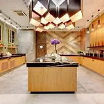 - Hotel, Conference & 4* Sopot