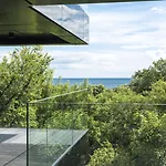 - Hotel, Conference & Sopot