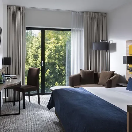 Szálloda - Hotel, Conference & 4*