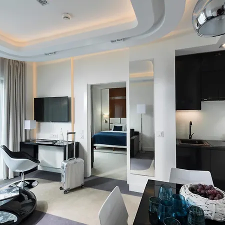 - Hotel, Conference &