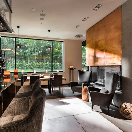 - Hotel, Conference & 4* Sopot