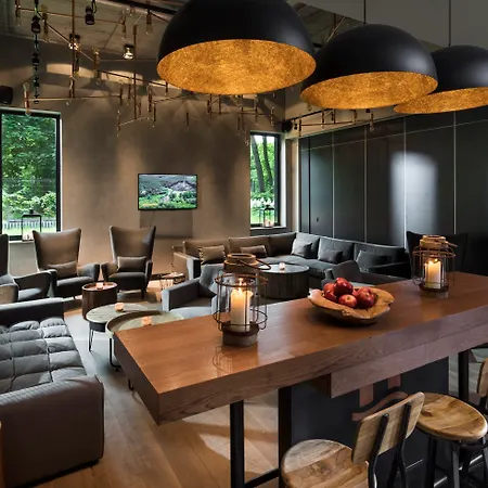 - Hotel, Conference & 4* Zoppot