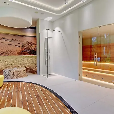 - Hotel, Conference &