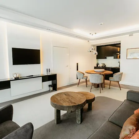 酒店 - Hotel, Conference & 4*
