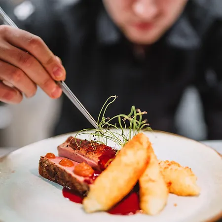 - Hotel, Conference & 소포트