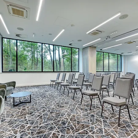 - Hotel, Conference &