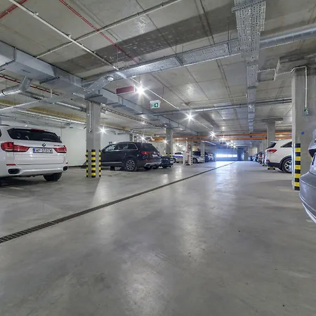 - Hotel, Conference & 호텔