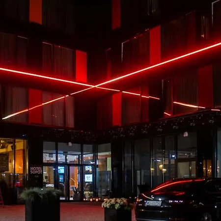 - Hotel, Conference & Hotel 4*