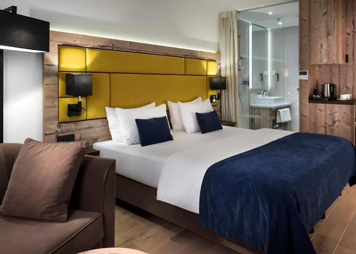 Hotel - Hotel, Conference & 4*