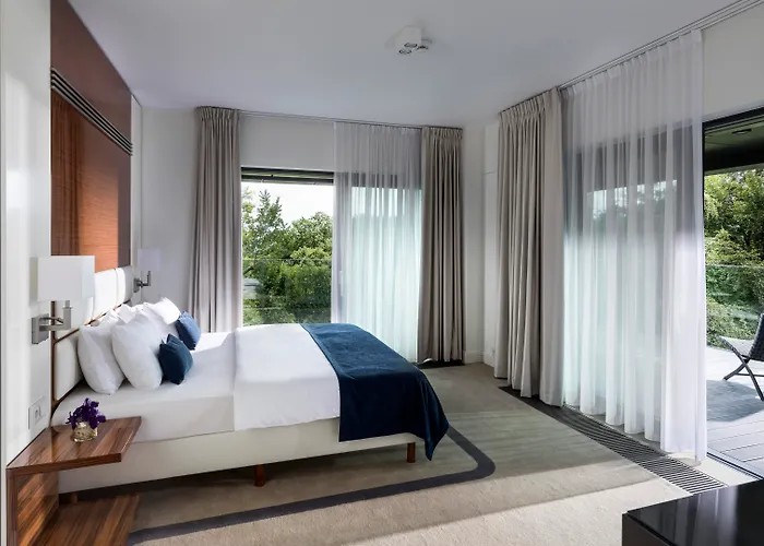 Hotel - Hotel, Conference &