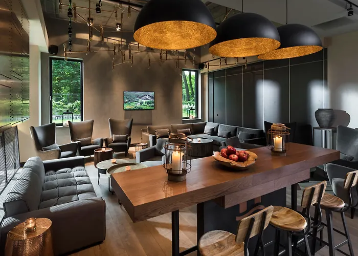 - Hotel, Conference & 4* Sopot