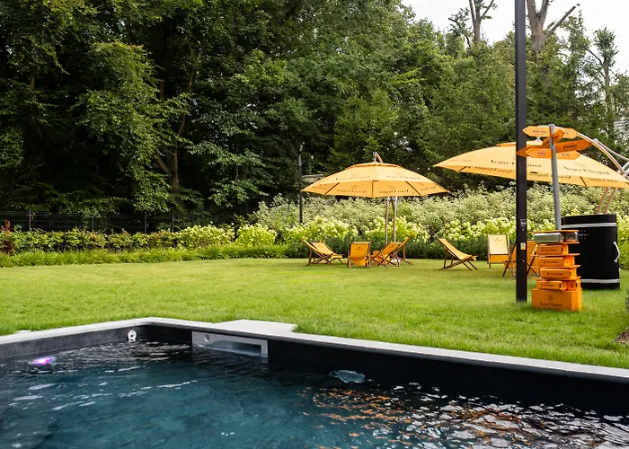 - Hotel, Conference & Sopot