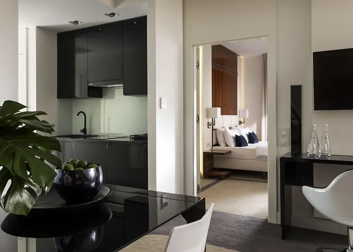 - Hotel, Conference & Hotel