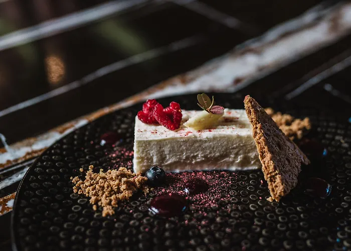 - Hotel, Conference & Hotel