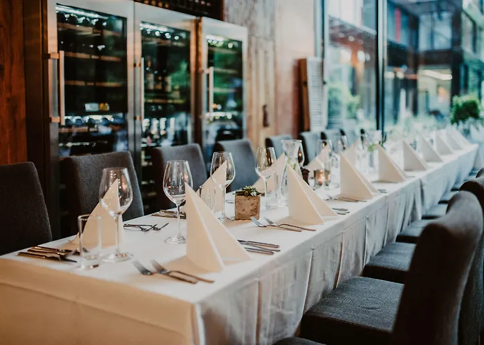 - Hotel, Conference & Hotel Sopot